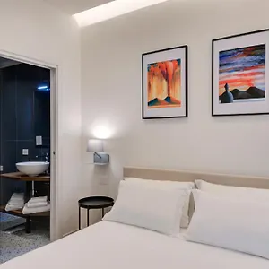  Bed & Breakfast Well - Piazza Dei Martiri